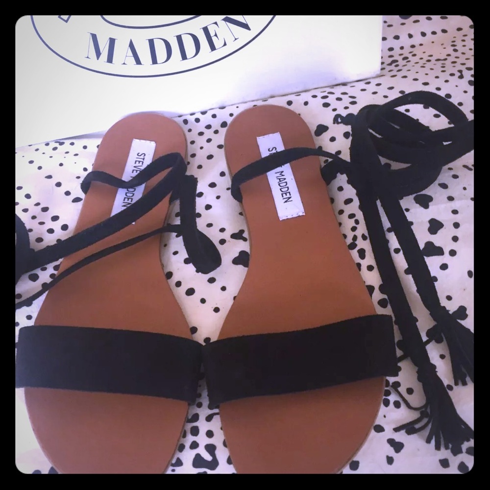 NIB STEVE MADDEN "KAPRI" LEATHER WRAP SANDAL SZ 9